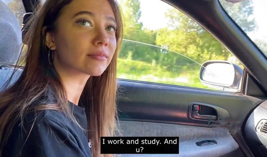 Русская девушка Оливия Грейс занимается сексом в машине с иностранцем - секс порно видео